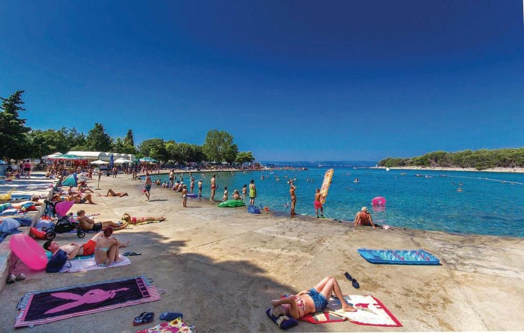 Apartman Dujmic Kornić Exteriör bild